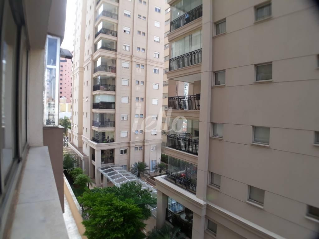 VISTA SALA DOIS AMBIENTES de Apartamento à venda, Padrão com 109 m², 3 quartos e 2 vagas em Santana - São Paulo