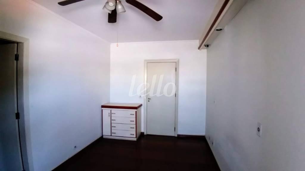 SUÍTE de Apartamento para alugar, Padrão com 219 m², 4 quartos e 4 vagas em Vila Ester (zona Norte) - São Paulo