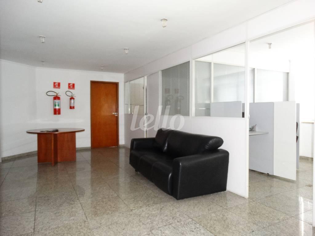 SALA 1 de Sala / Conjunto para alugar, Padrão com 80 m², e em Pinheiros - São Paulo