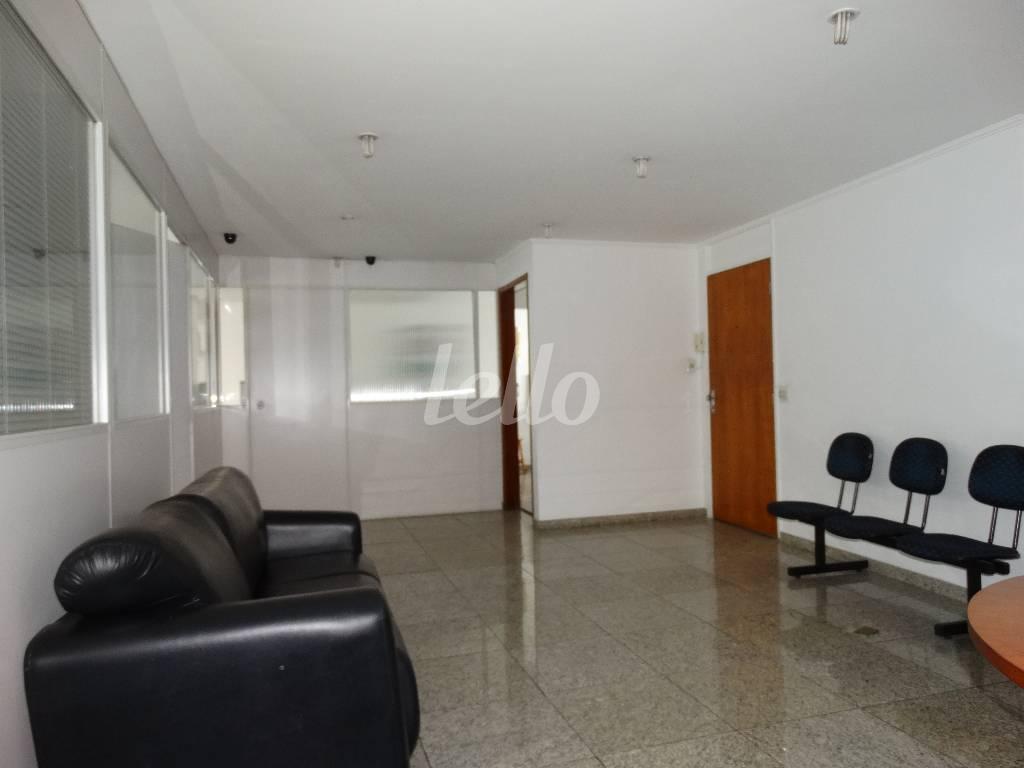 SALA de Sala / Conjunto para alugar, Padrão com 80 m², e em Pinheiros - São Paulo