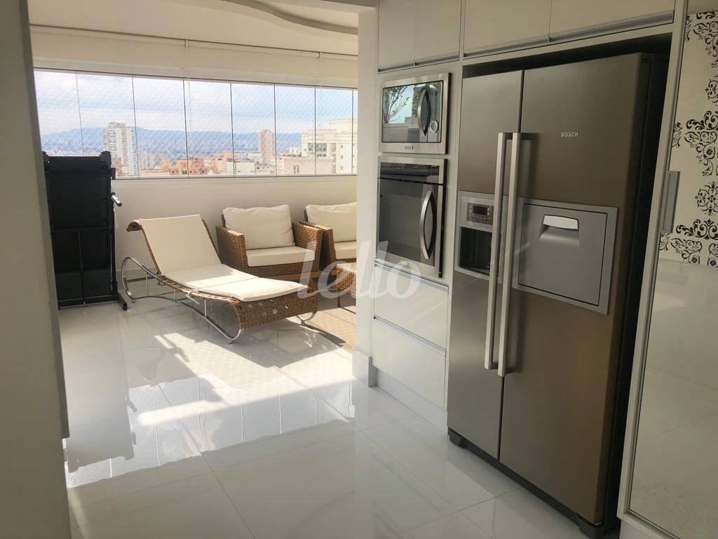 COZINHA E SALA DE TV de Apartamento à venda, Duplex com 250 m², 3 quartos e 4 vagas em Mooca - São Paulo