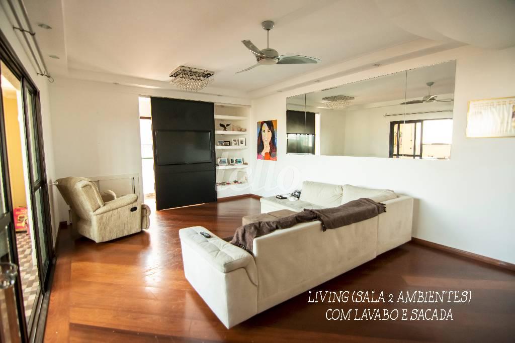 LIVING de Apartamento à venda, cobertura - Padrão com 217 m², 4 quartos e 4 vagas em Mooca - São Paulo