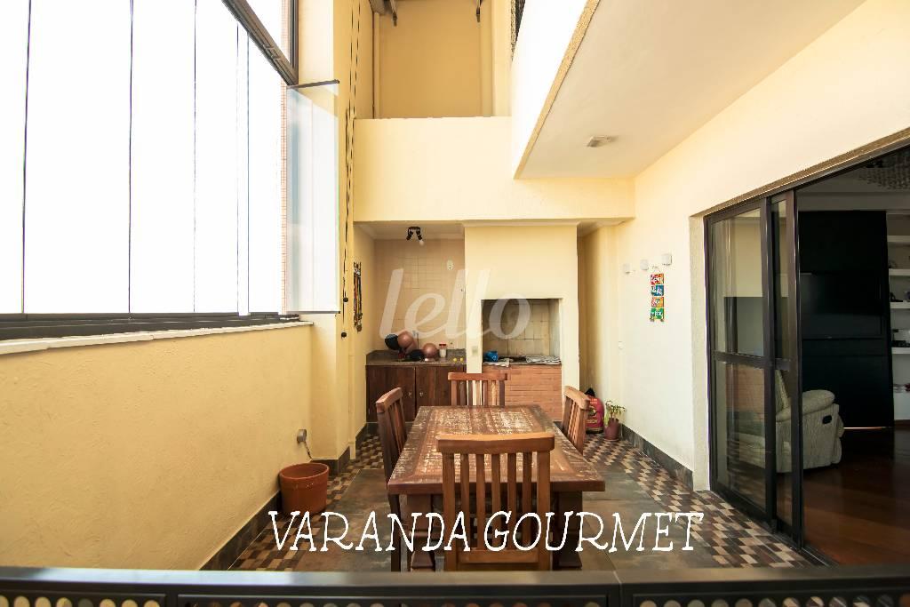 VARANDA GOURMET 3 de Apartamento à venda, cobertura - Padrão com 217 m², 4 quartos e 4 vagas em Mooca - São Paulo