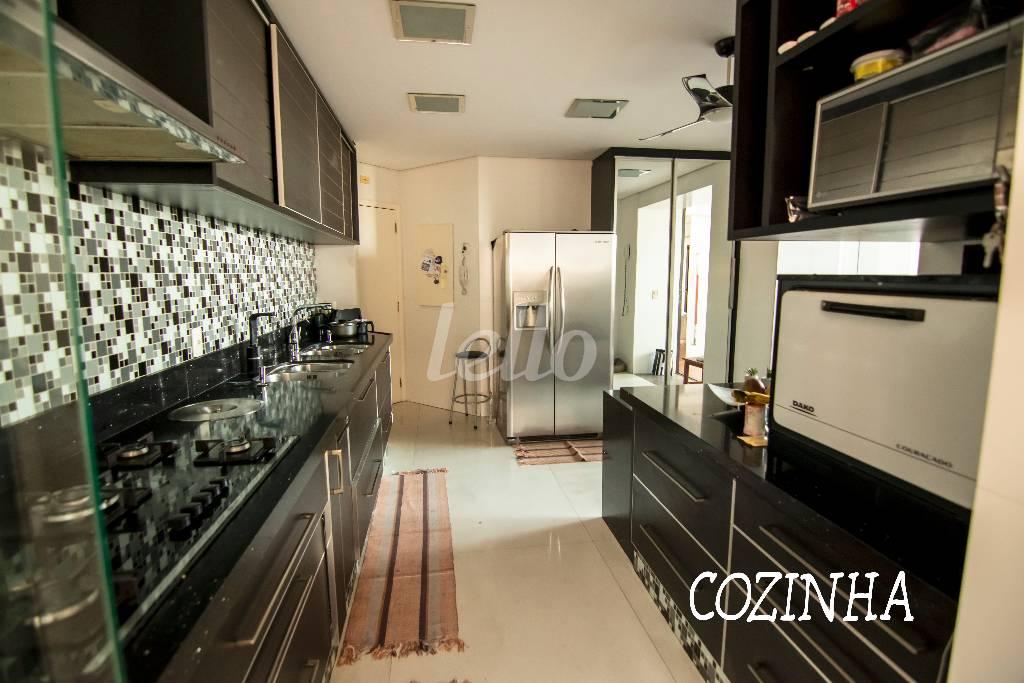 COZINHA 1 de Apartamento à venda, cobertura - Padrão com 217 m², 4 quartos e 4 vagas em Mooca - São Paulo