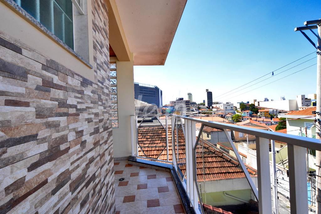 VARANDA SUÍTE 1 de Casa à venda, sobrado com 216 m², 3 quartos e 5 vagas em Tucuruvi - São Paulo