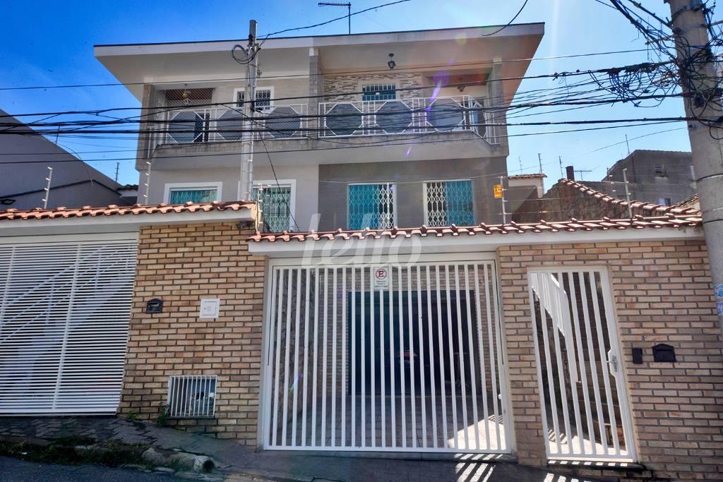 FACHADA de Casa à venda, sobrado com 216 m², 3 quartos e 5 vagas em Tucuruvi - São Paulo
