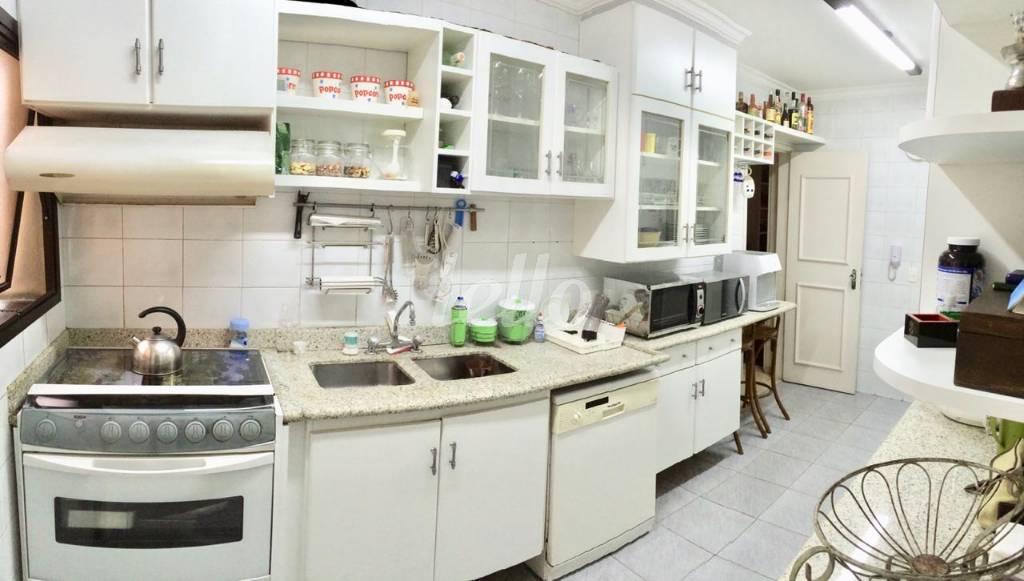 COZINHA de Apartamento à venda, Padrão com 140 m², 4 quartos e 3 vagas em Santana - São Paulo