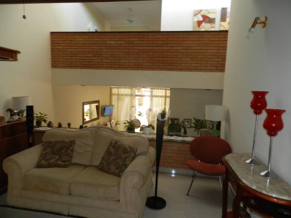 SALA de Casa à venda, sobrado com 230 m², 3 quartos e 6 vagas em Jardim Morumbi - Jundiaí