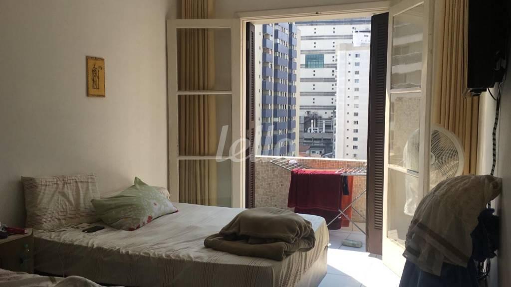 DORMITÓRIO de Apartamento à venda, Padrão com 96 m², 2 quartos e 1 vaga em Bela Vista - São Paulo