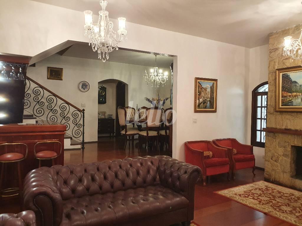 SALA DE LAREIRA de Casa à venda, sobrado com 600 m², 5 quartos e 3 vagas em Mooca - São Paulo
