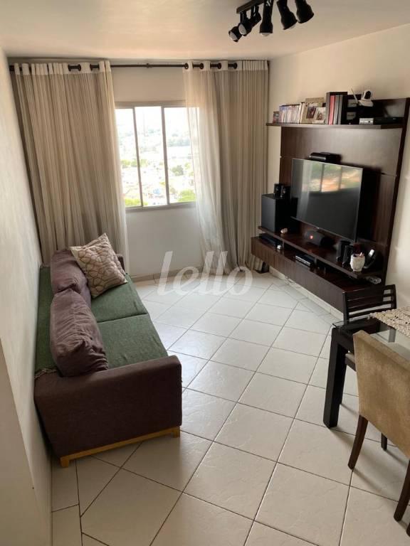 SALA DOIS AMBIENTES de Apartamento à venda, Padrão com 70 m², 3 quartos e 1 vaga em Cambuci - São Paulo