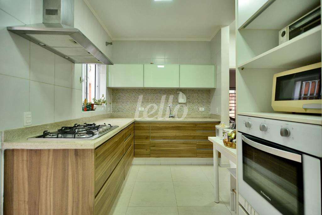 COZINHA de Casa à venda, sobrado com 428 m², 5 quartos e 3 vagas em Campo Belo - São Paulo