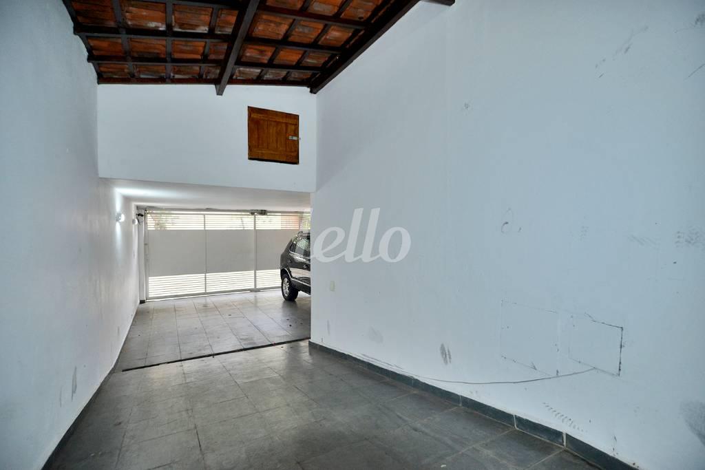 GARAGEM de Casa à venda, sobrado com 428 m², 5 quartos e 3 vagas em Campo Belo - São Paulo