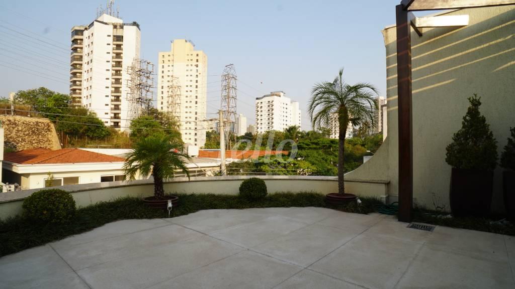 VARANDA ÁREA EXTERNA de Casa à venda, sobrado com 392 m², 3 quartos e 5 vagas em Parque da Mooca - São Paulo