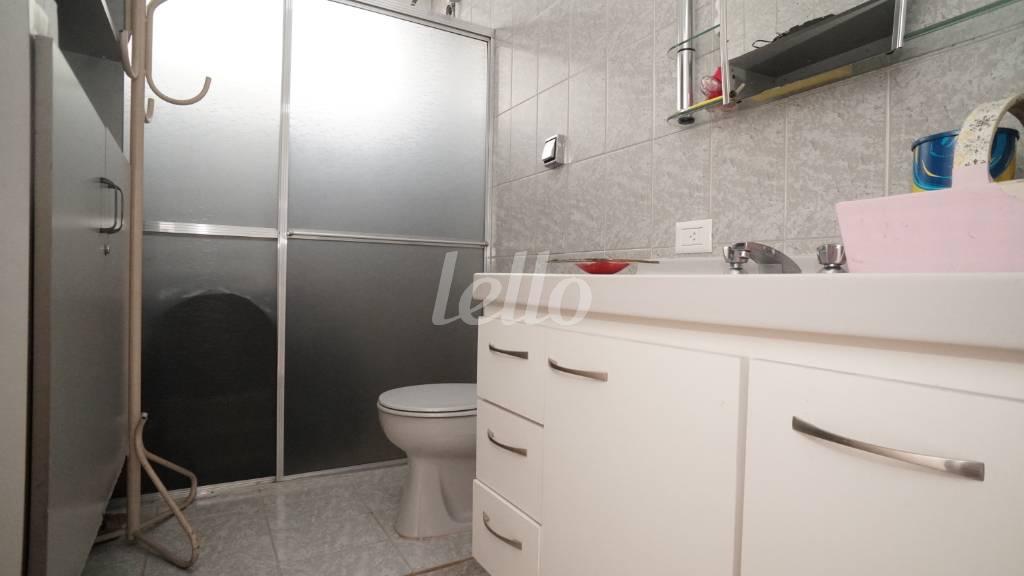 WC SUÍTE 3 de Casa à venda, sobrado com 460 m², 4 quartos e 12 vagas em Jardim - Santo André