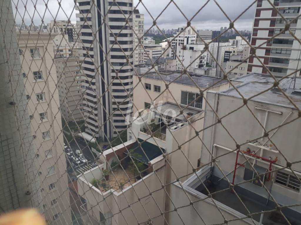 VISTA de Apartamento à venda, Padrão com 98 m², 3 quartos e 2 vagas em Jardim Paulista - São Paulo