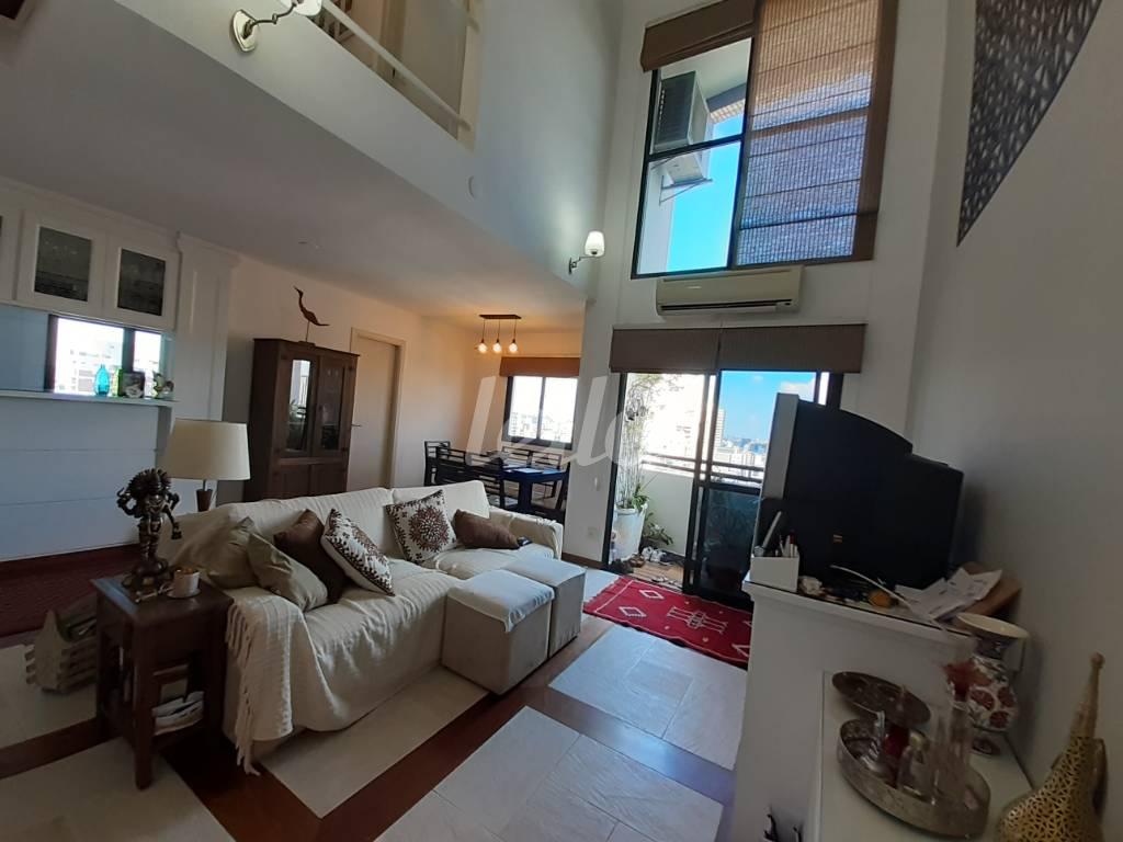 SALA de Apartamento à venda, Duplex com 76 m², 2 quartos e 2 vagas em Pinheiros - São Paulo