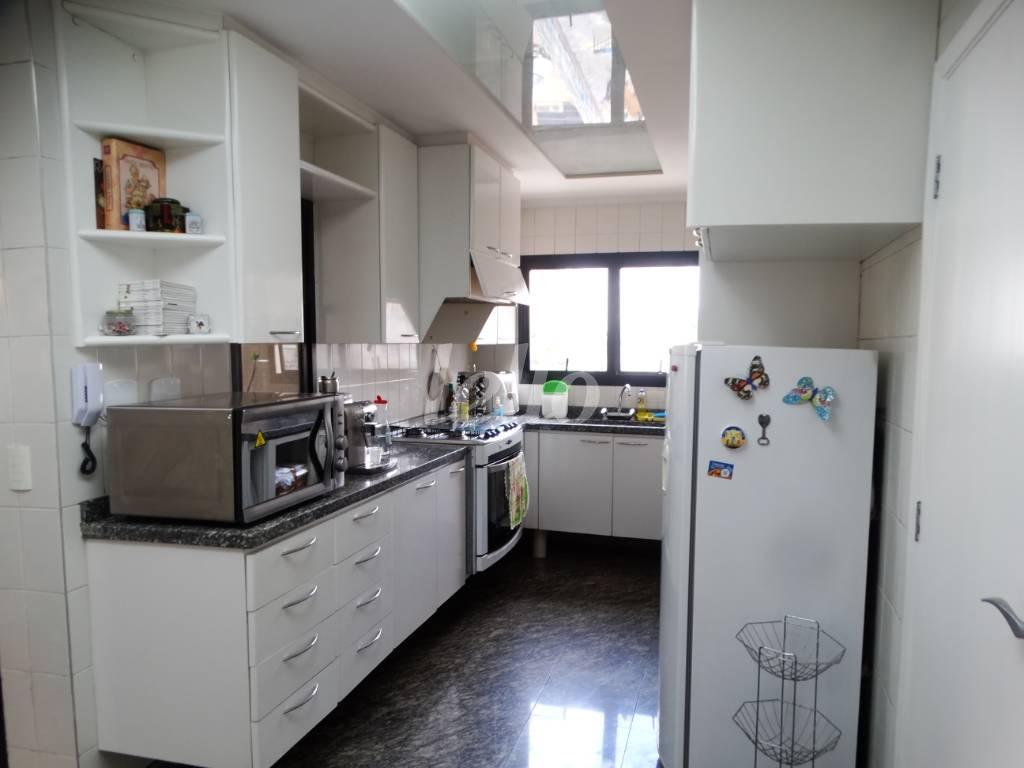 COZINHA de Apartamento à venda, Padrão com 200 m², 4 quartos e 3 vagas em Perdizes - São Paulo
