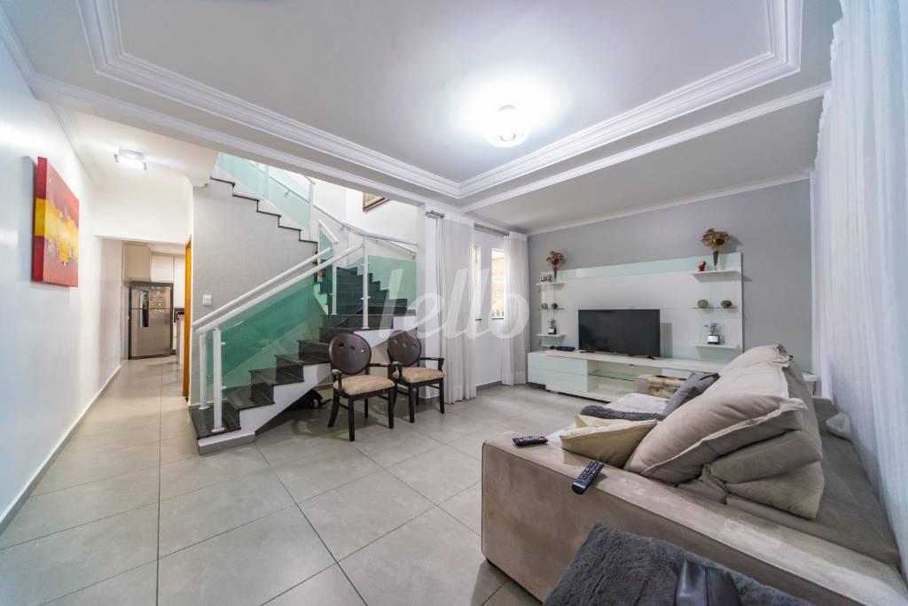 SALA DOIS AMBIENTES de Casa à venda, sobrado com 155 m², 3 quartos e 4 vagas em Vila Alpina - Santo André