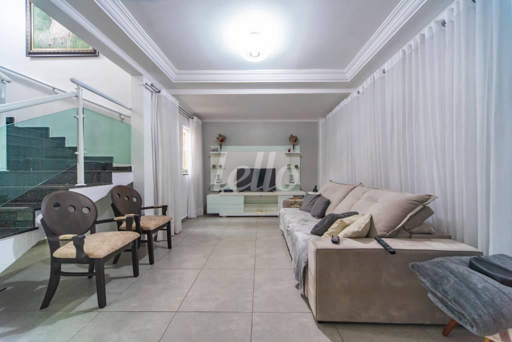SALA DOIS AMBIENTES de Casa à venda, sobrado com 155 m², 3 quartos e 4 vagas em Vila Alpina - Santo André