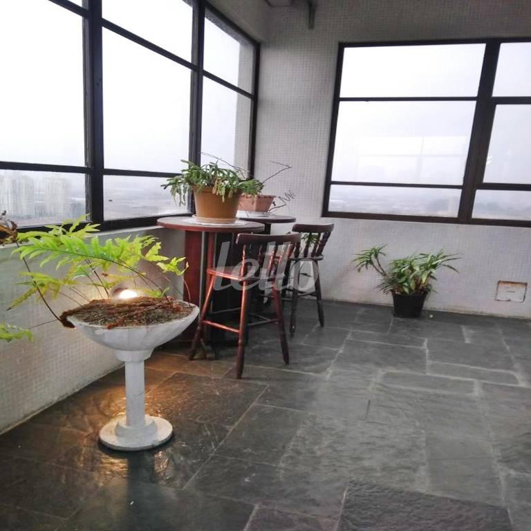 TERRAÇO de Apartamento à venda, Triplex com 300 m², 4 quartos e 2 vagas em Jardim São Paulo - São Paulo