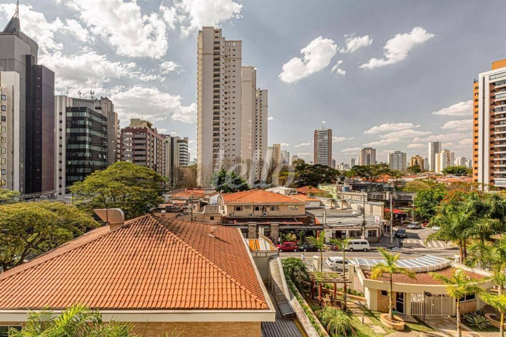 VISTA de Apartamento à venda, Padrão com 245 m², 4 quartos e 4 vagas em Cidade Monções - São Paulo