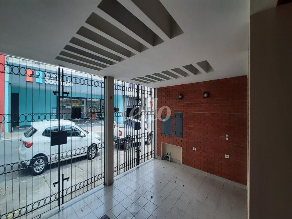 VAGA DE GARAGEM de Casa para alugar, sobrado com 211 m², e em Mirandopolis - São Paulo