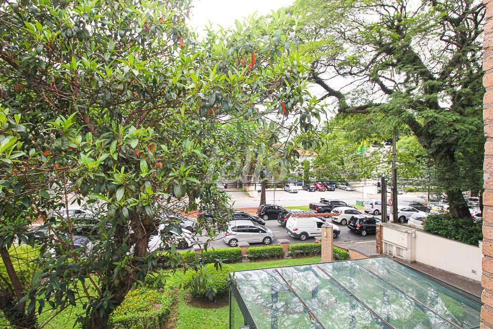 VISTA JANELA SALA 9 de Casa à venda, sobrado com 400 m², e 8 vagas em Jardins - São Paulo