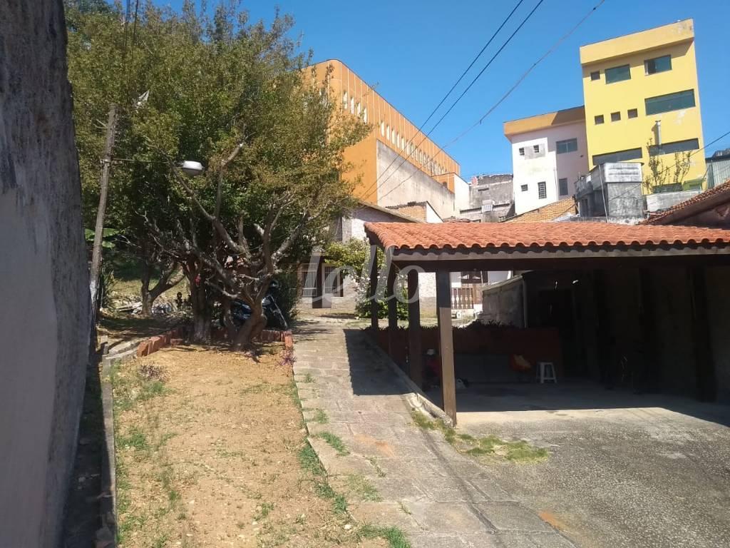 TERRENO de Área / Terreno à venda, Padrão com 751 m², e em Vila Formosa - São Paulo