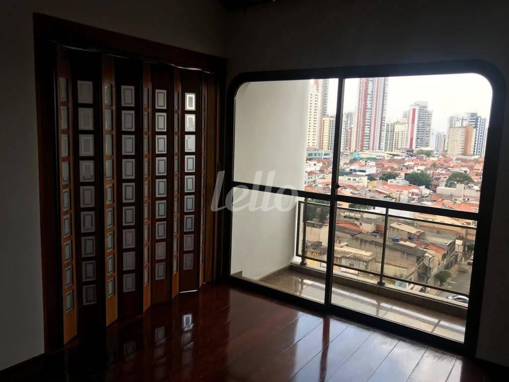 SACADA de Apartamento à venda, cobertura - Padrão com 256 m², 3 quartos e 3 vagas em Tatuapé - São Paulo
