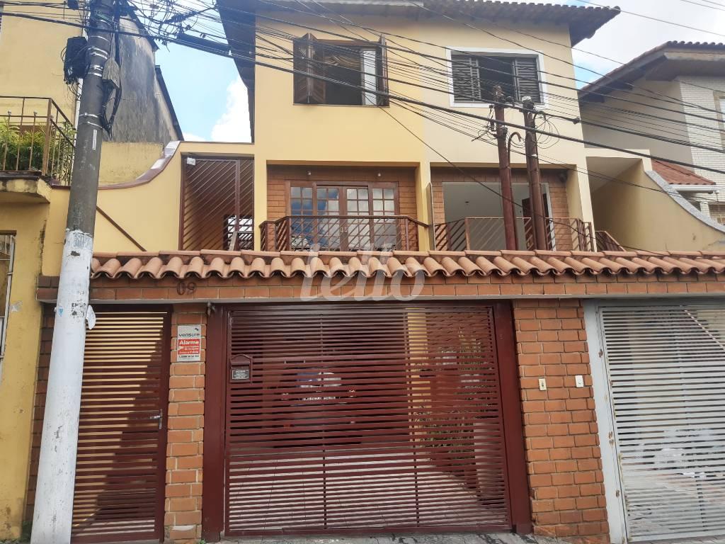 FACHADA de Casa à venda, sobrado com 177 m², 4 quartos e 3 vagas em Vila Romero - São Paulo