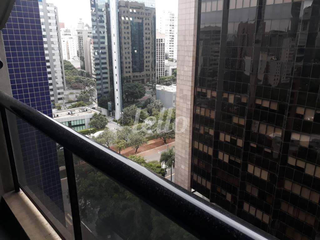 VARANDA de Apartamento à venda, Padrão com 42 m², 1 quarto e 1 vaga em Jardins - São Paulo