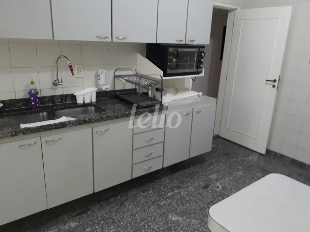 COZINHA de Apartamento à venda, Padrão com 139 m², 3 quartos e 1 vaga em Consolação - São Paulo