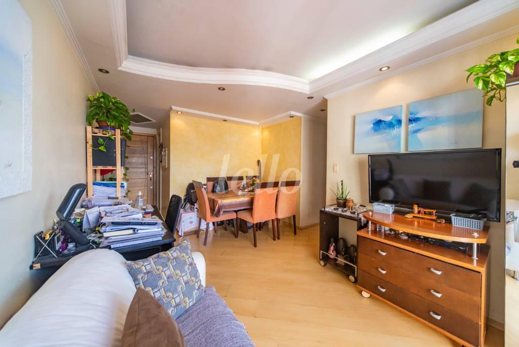 SALA DOIS AMBIENTES de Apartamento à venda, Padrão com 57 m², 2 quartos e 1 vaga em Brás - São Paulo