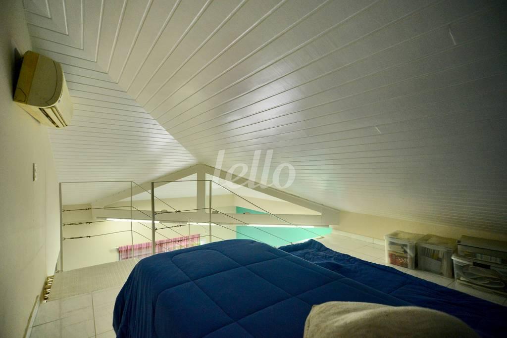 MEZANINO DA SUÍTE de Casa à venda, sobrado com 470 m², 4 quartos e 5 vagas em Higienópolis - São Paulo