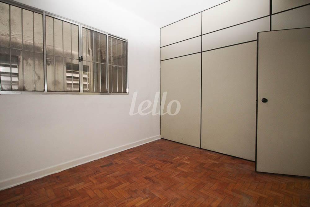 SALA 7 de Sala / Conjunto para alugar, Padrão com 343 m², e em Centro - São Paulo