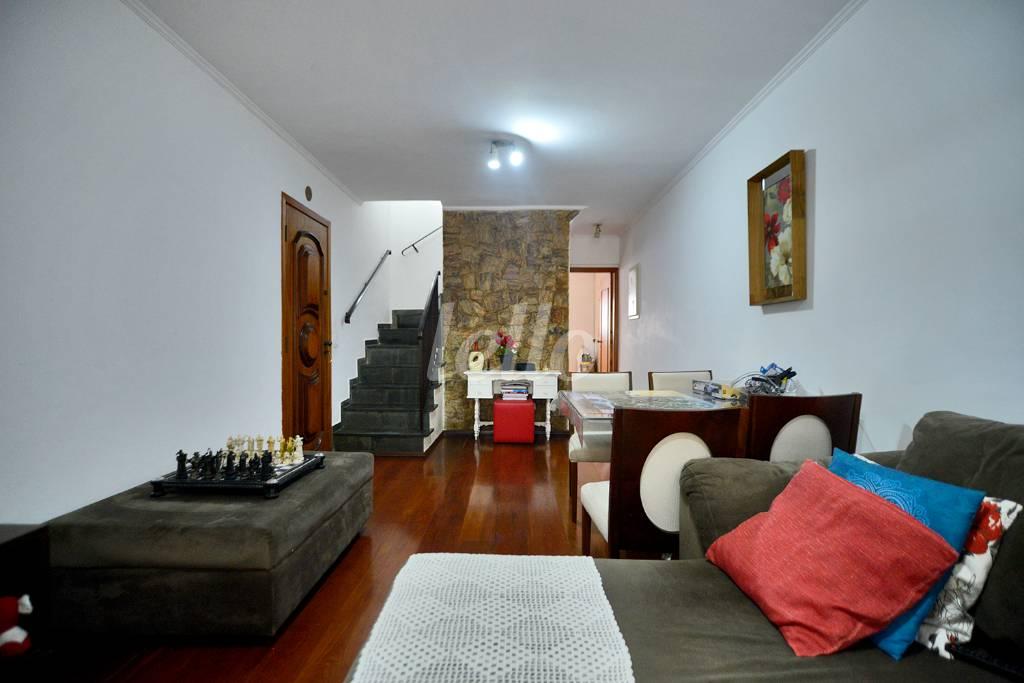 SALA DOIS AMBIENTES de Casa à venda, sobrado com 127 m², 3 quartos e 2 vagas em Vila Nova Mazzei - São Paulo