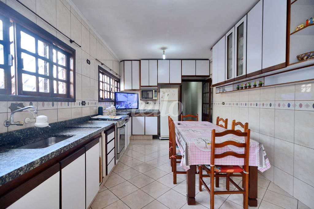 COZINHA de Casa à venda, sobrado com 260 m², 4 quartos e 4 vagas em Vila Nova Mazzei - São Paulo