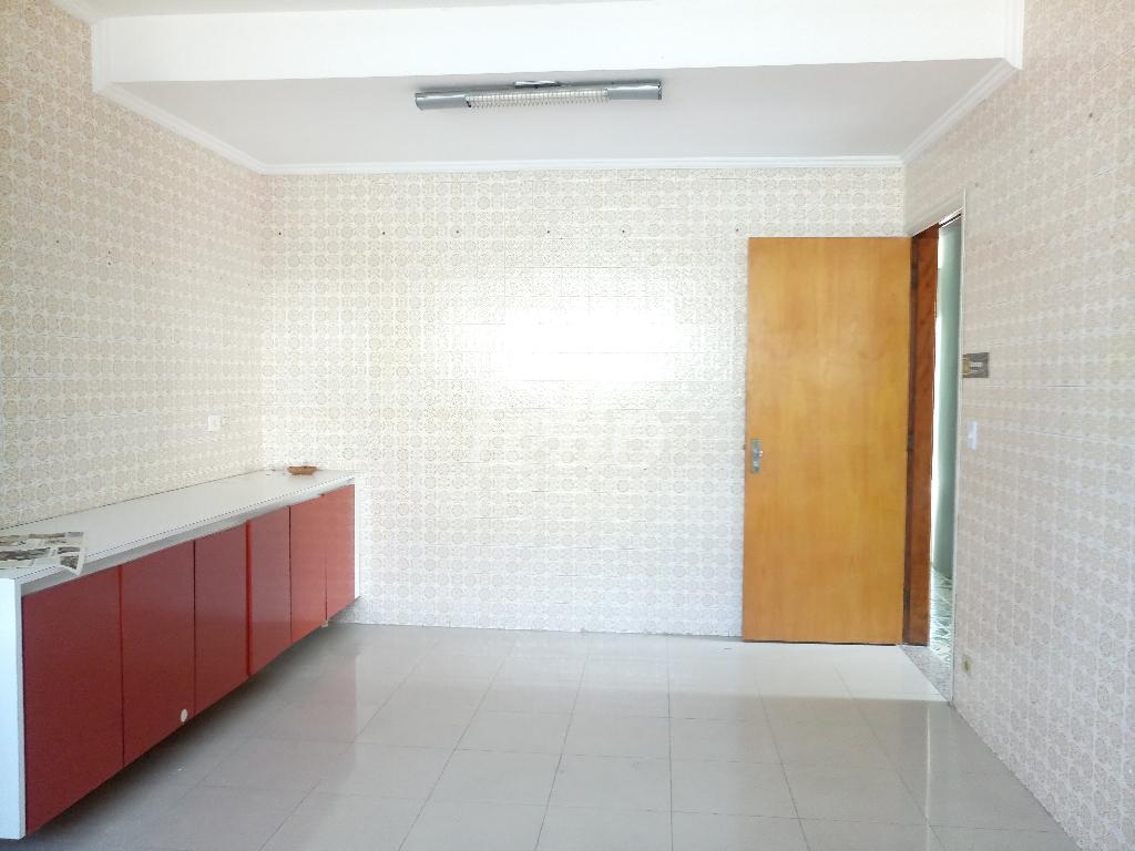 COZINHA de Casa para alugar, sobrado com 250 m², 4 quartos e 4 vagas em Parque Peruche - São Paulo