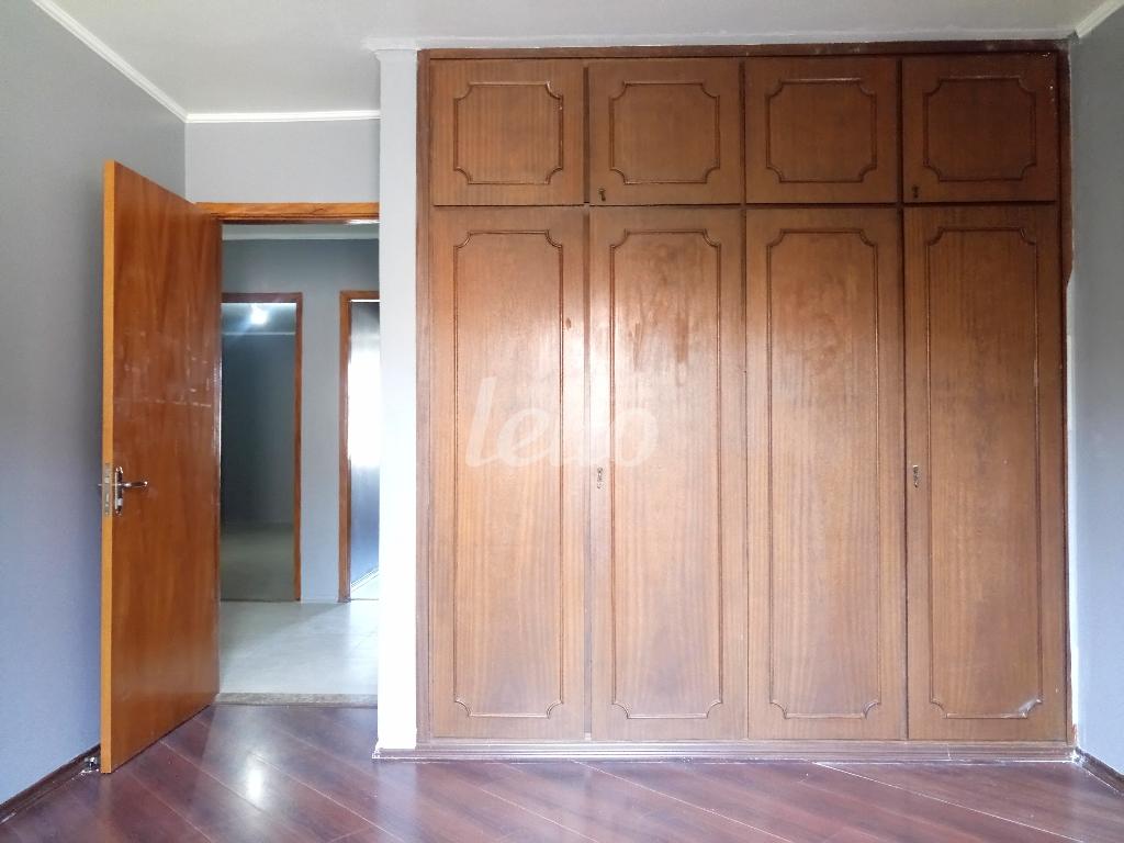 DORMITÓRIO 2 de Casa para alugar, sobrado com 250 m², 4 quartos e 4 vagas em Parque Peruche - São Paulo