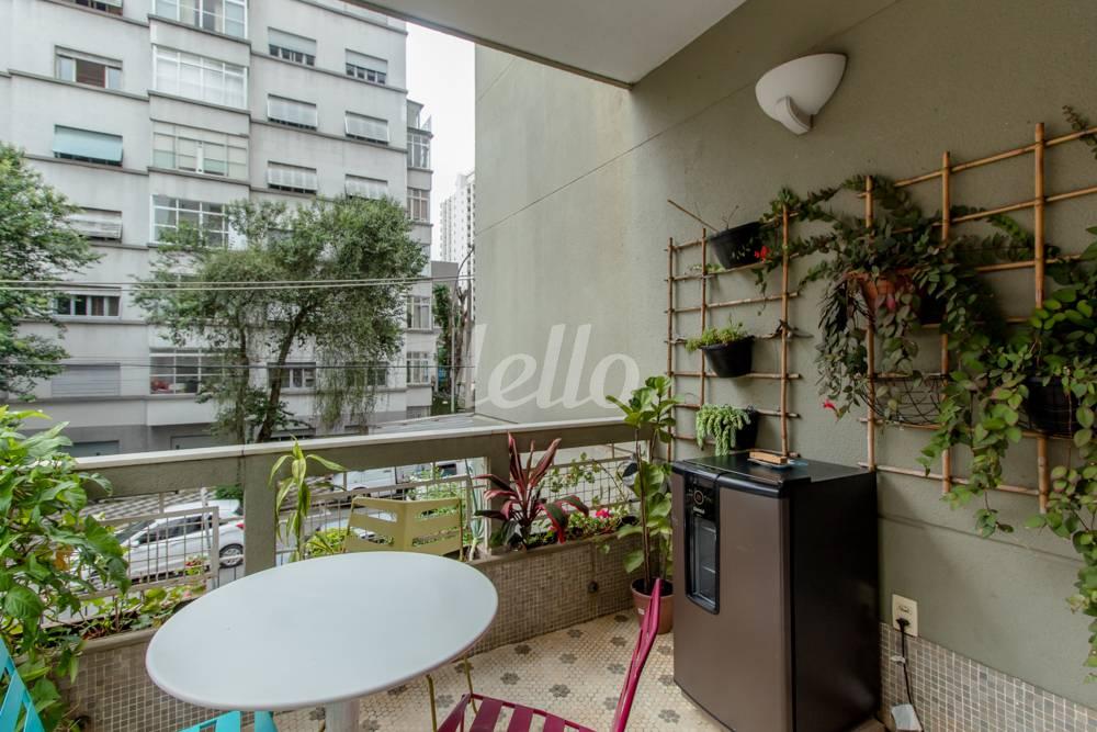 VARANDA de Apartamento à venda, Padrão com 240 m², 2 quartos e 2 vagas em Higienópolis - São Paulo