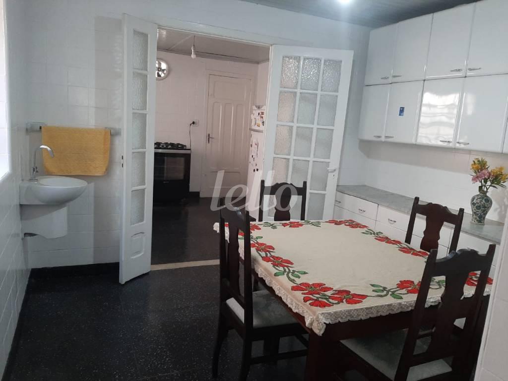 COZINHA de Casa à venda, sobrado com 200 m², 4 quartos e 4 vagas em Mooca - São Paulo