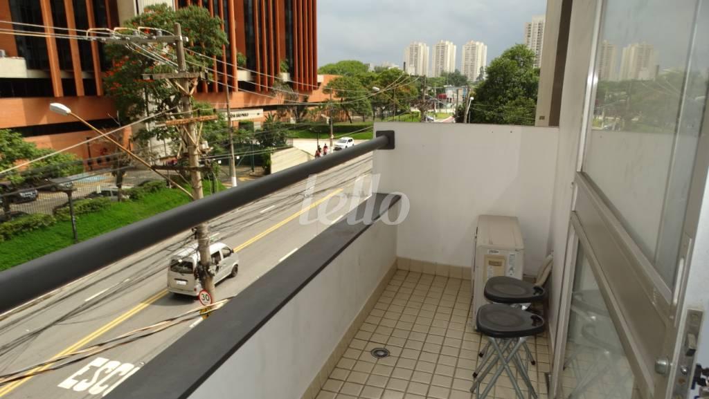 SACADA de Apartamento à venda, Padrão com 82 m², 2 quartos e 1 vaga em Chácara Santo Antônio - São Paulo