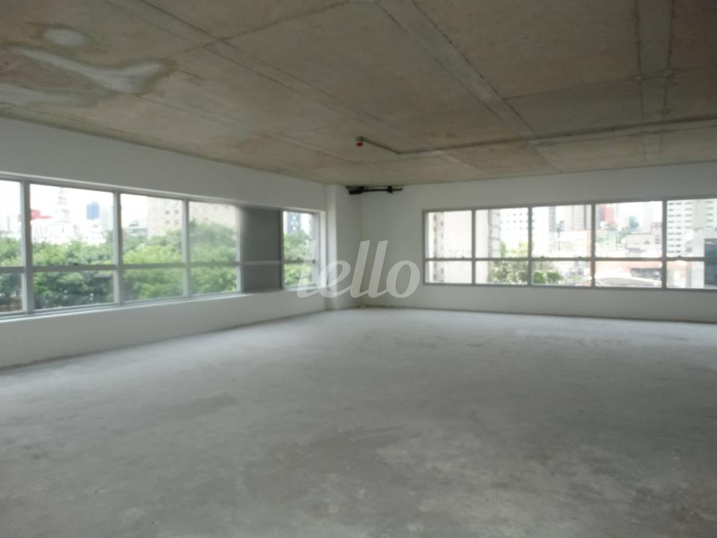 SALA de Sala / Conjunto para alugar, Padrão com 162 m², e 6 vagas em Pinheiros - São Paulo