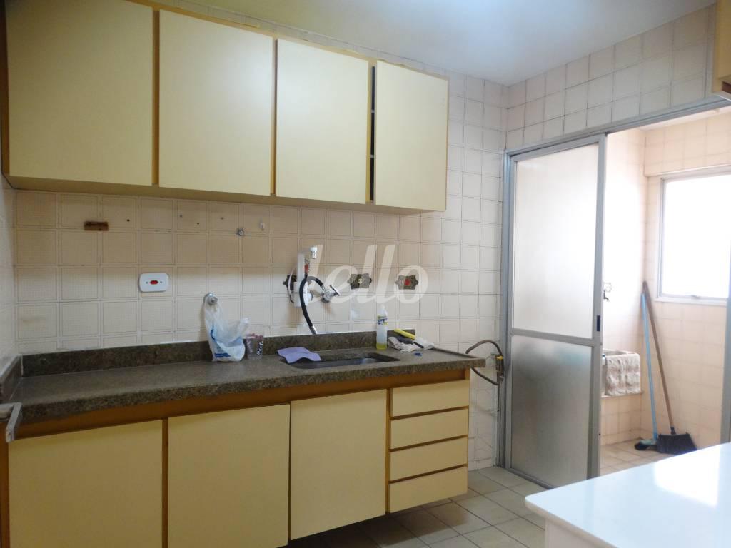 COZINHA de Apartamento à venda, Padrão com 60 m², 2 quartos e 1 vaga em Vila Esperança - São Paulo