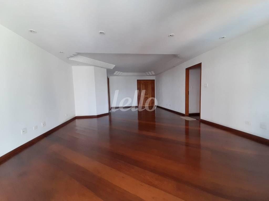 SALA de Apartamento à venda, Padrão com 143 m², 3 quartos e 4 vagas em Água Fria - São Paulo