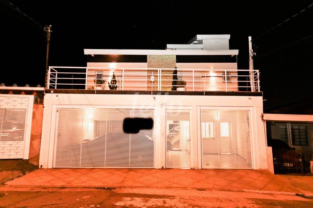 FACHADA de Casa à venda, sobrado com 450 m², 4 quartos e 3 vagas em Jd. Leonor M. de Barros - São Paulo