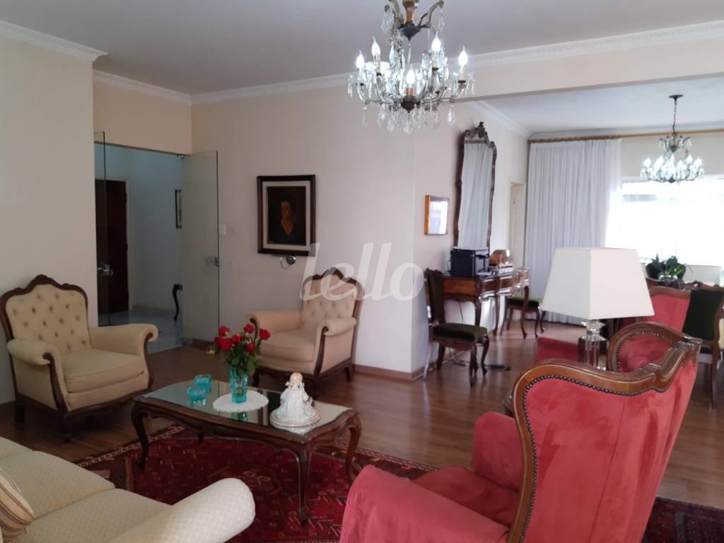 SALA de Apartamento à venda, Padrão com 219 m², 3 quartos e 2 vagas em Bela Vista - São Paulo