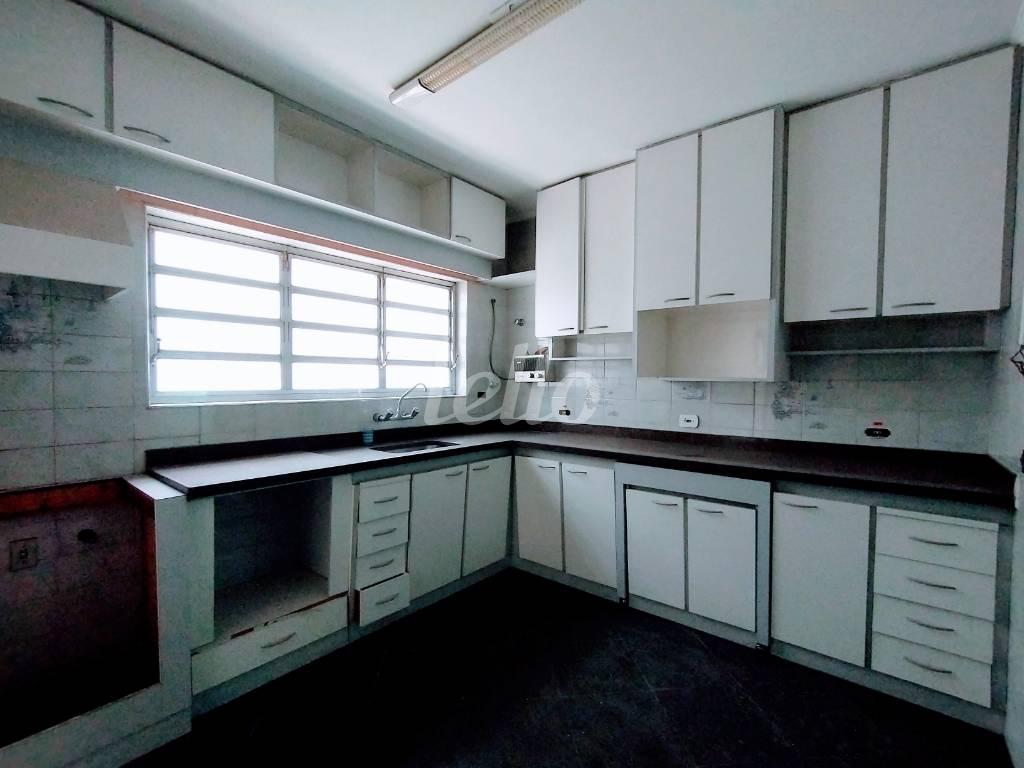 COZINHA de Casa para alugar, sobrado com 274 m², 6 quartos e 2 vagas em Cidade Mãe do Céu - São Paulo