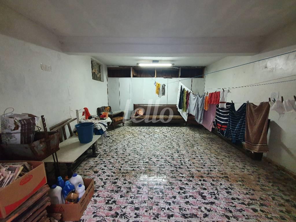 SALÃO de Casa à venda, sobrado com 230 m², 4 quartos e 1 vaga em Vila Clementino - São Paulo